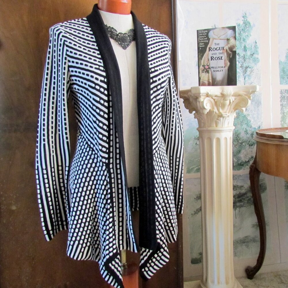 SWEATER JACKET, S, ASYMMETRICAL HEM, BLACK & WHITE ARTISTIC DESIGN, UNIQUE STYLE